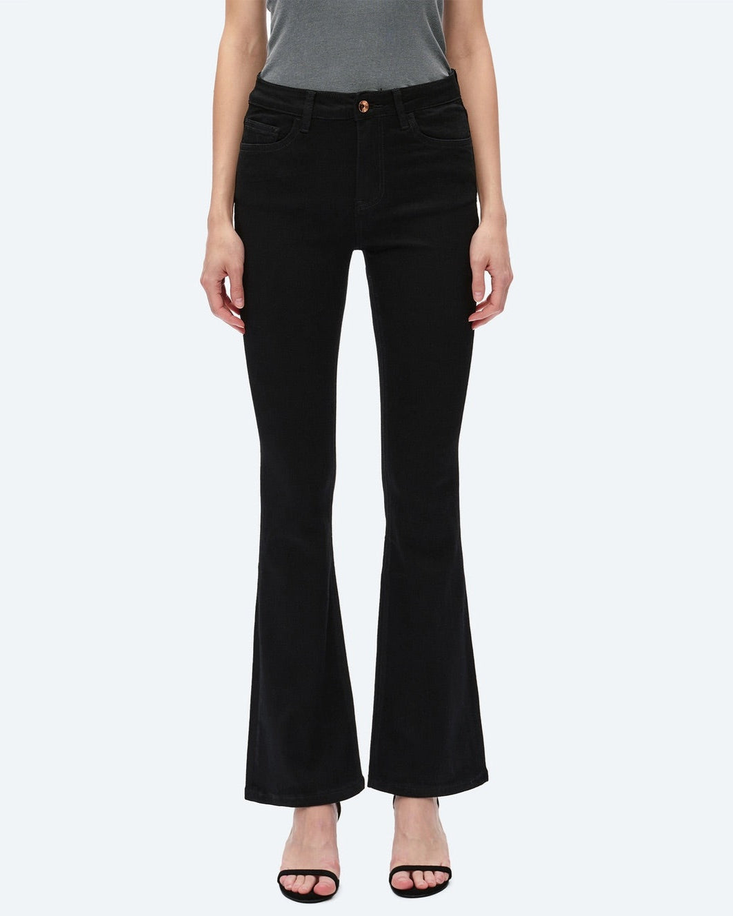 Mid-Rise Super Stretch Bootcut Jeans in Black