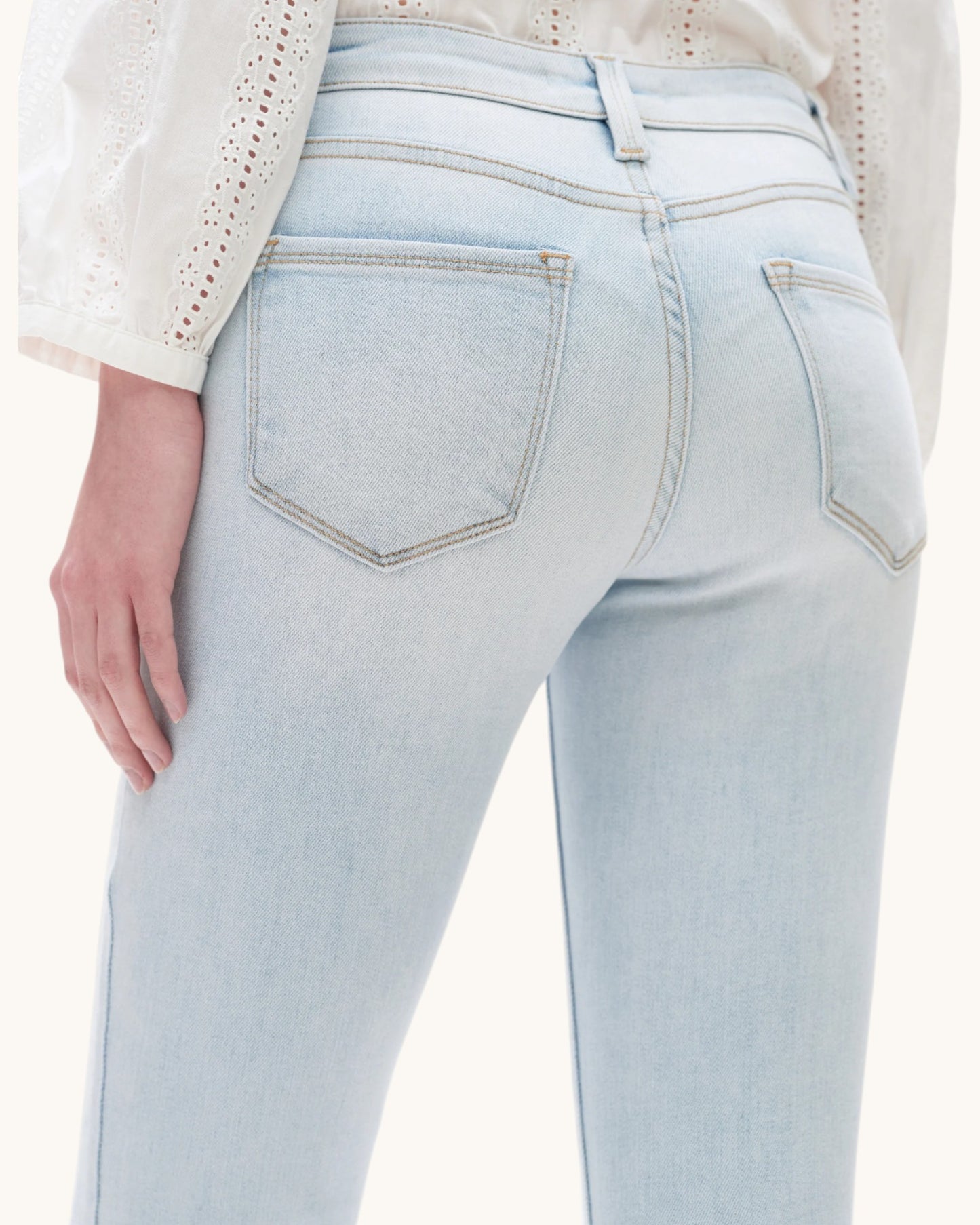 Bayeas Mid-Rise Straight Raw Hem Cropped Jean (Light)