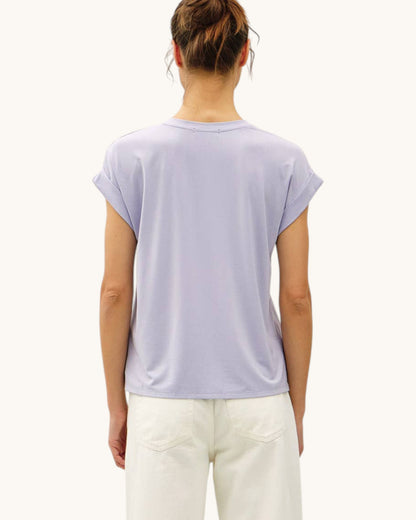Back view of the lilac v-neck modal tee shirt. 