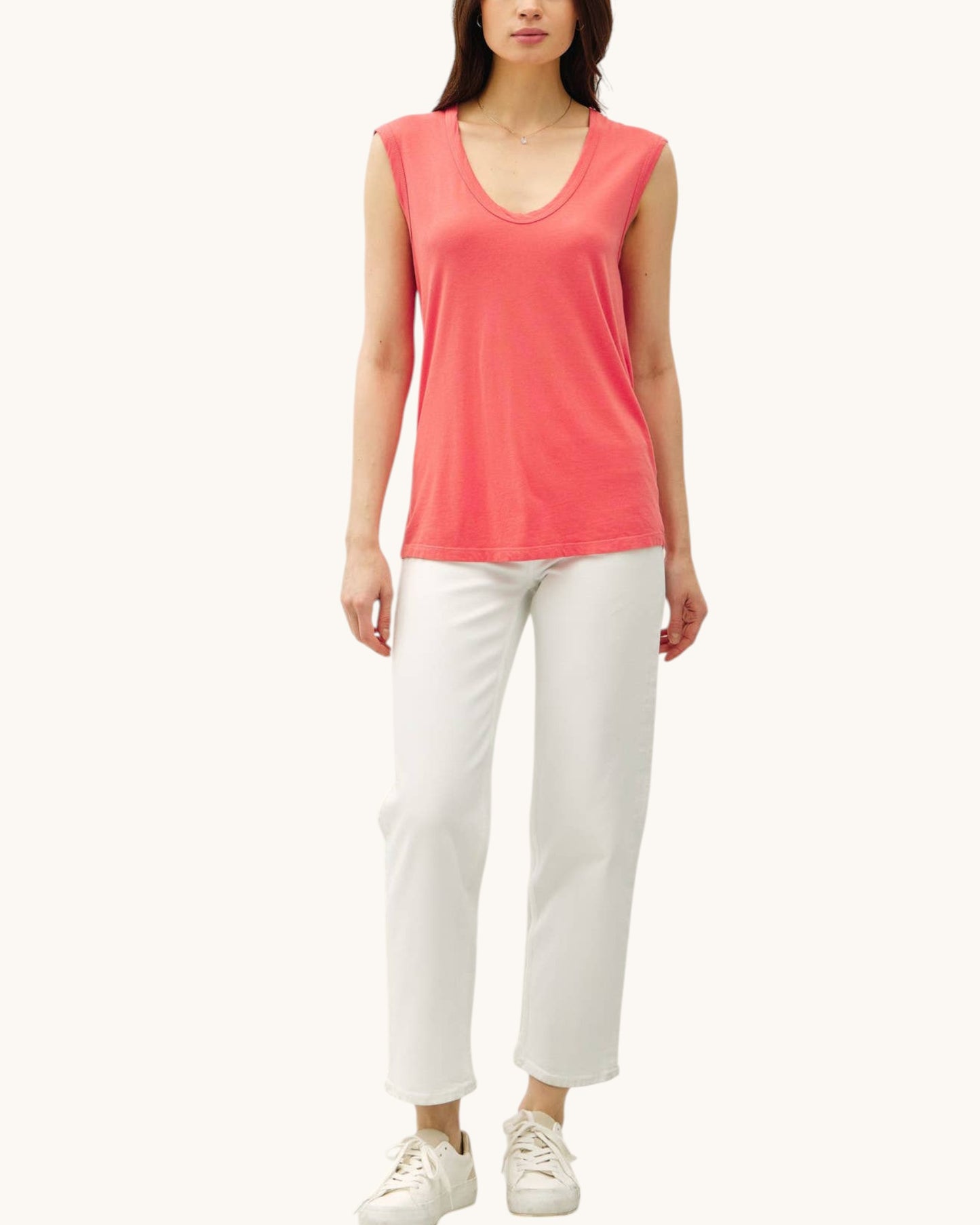 Poppy Washed Scoop Neck Tank Top worn with cream denim pants.