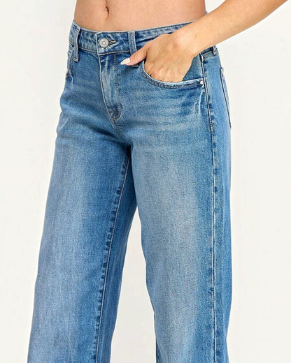 Petra 153 Mid Rise Straight Leg Vintage Stretch Jeans